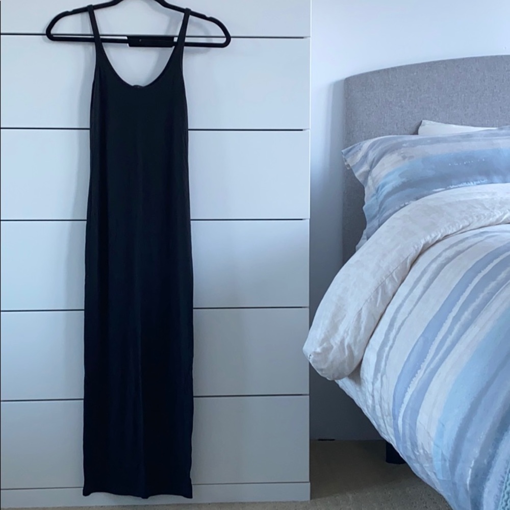 Aritzia Babaton Maxi Dress